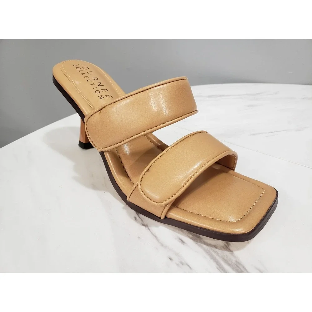 NEW NO BOX SIZE 8 Essey Tan Puffy Slip On Pump Heel Chunky Beige Taupe Old MOney